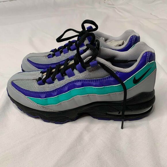 NEW Nike Air Max 95 GS Indigo Burst Wolf Grey/Black-Indigo Burst Boy's Size 5.5Y - Picture 2 of 8